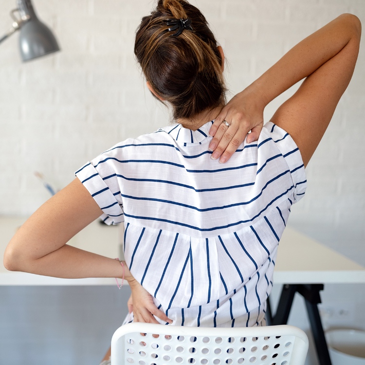 Posture sbagliate: dolore cervicale...