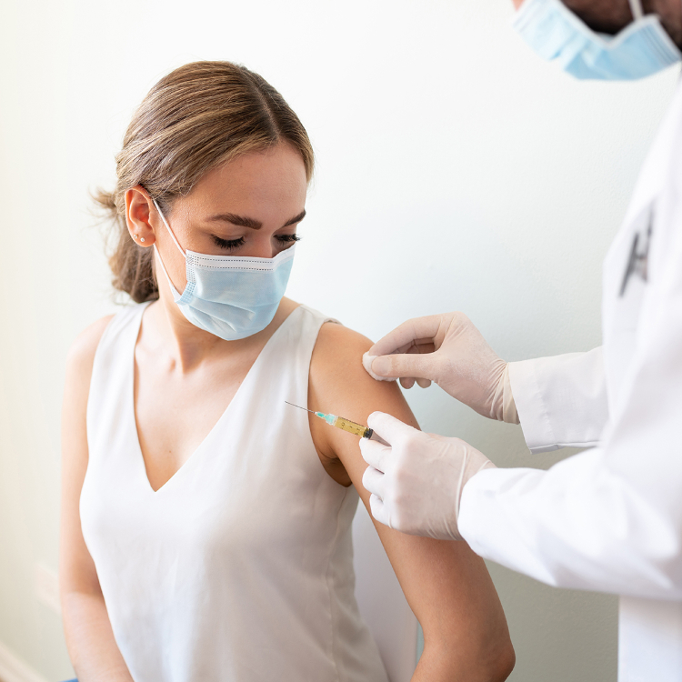 Aifa approva vaccino Pfizer per rag...